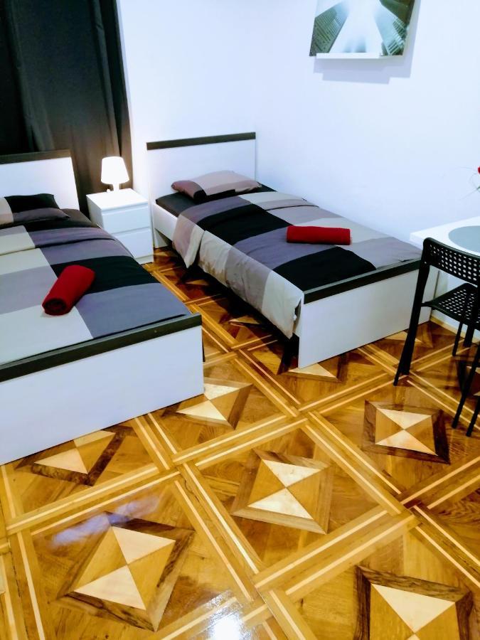 Zpula Center Studio Apartments Экстерьер фото