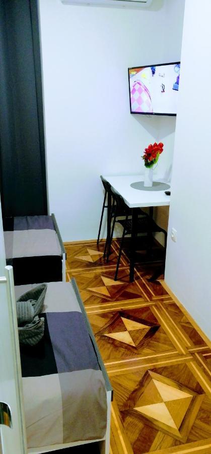 Zpula Center Studio Apartments Экстерьер фото
