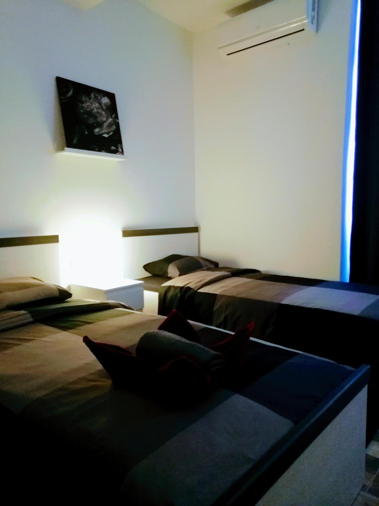 Zpula Center Studio Apartments Экстерьер фото